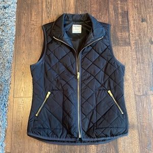 Black xs vest